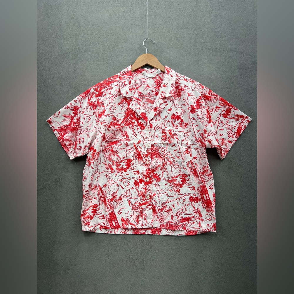 Vintage Shapely Women’s Size 12 Button Front Top Pockets Abstract Design